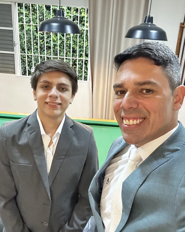 O noivo pronto antes da cerimônia